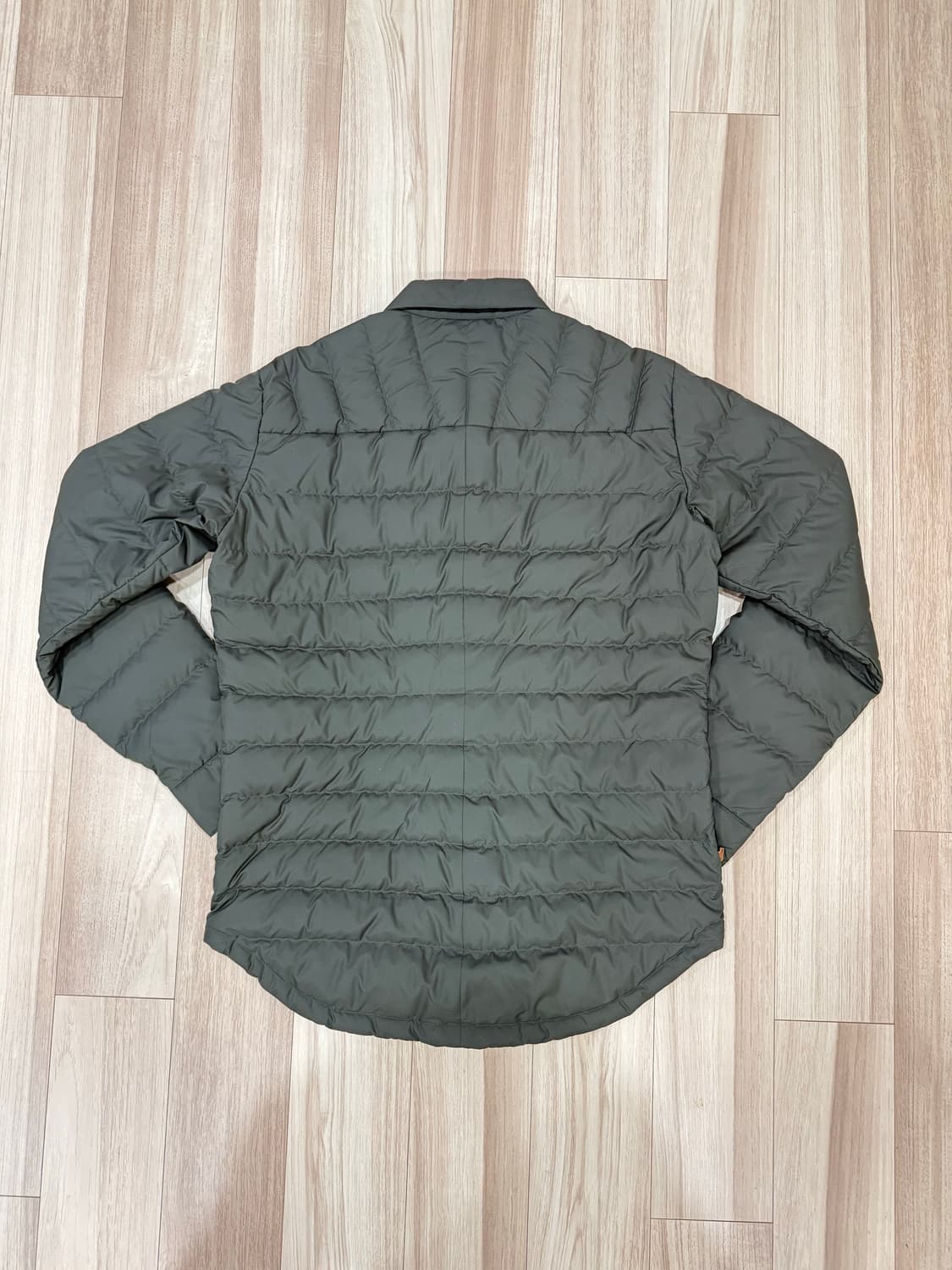 하그로프스 TALLBERG 셔켓 다운 자켓 M (100) / 새상품 상품이미지3