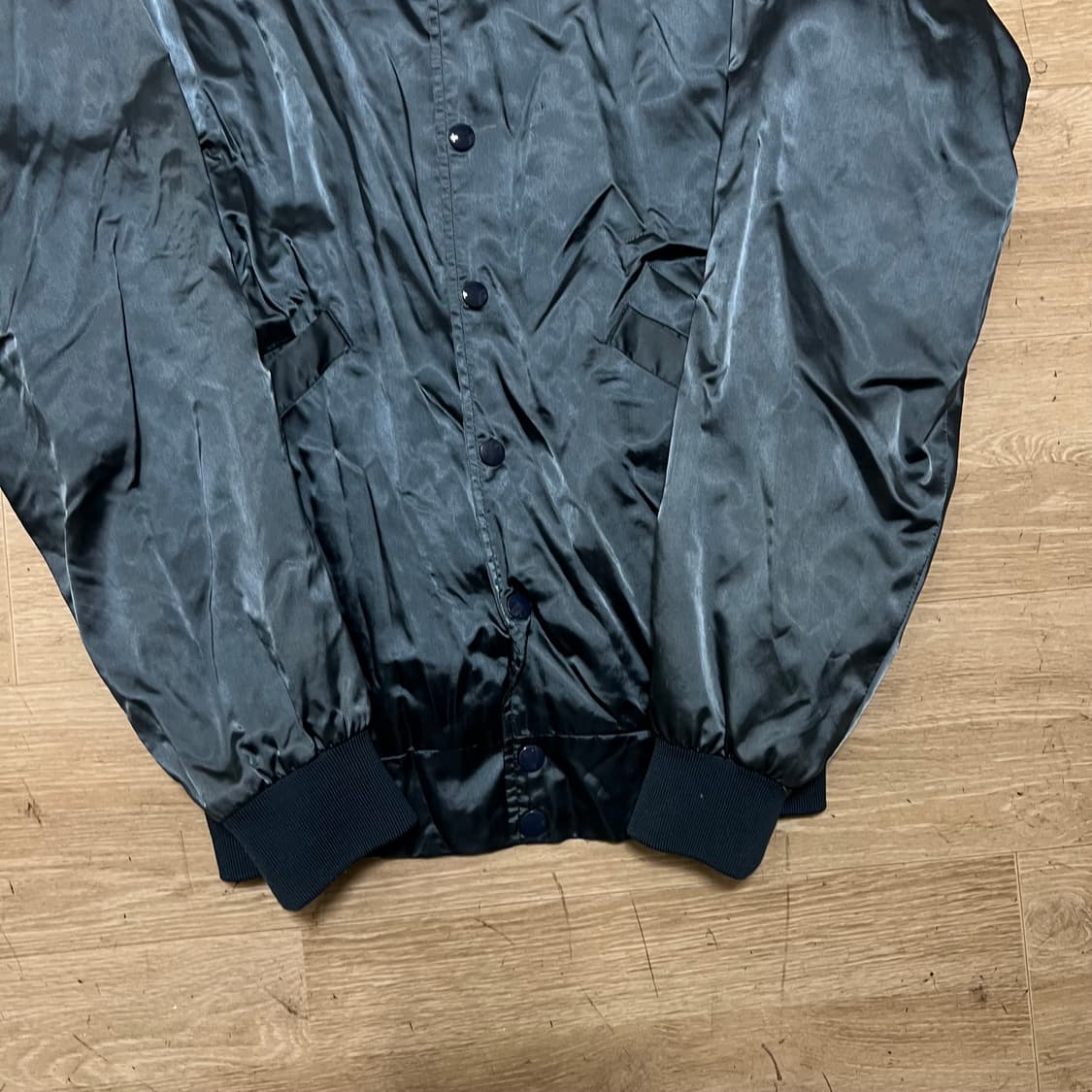 카디널 남성 유광 스냅 보머 스타디움자켓 [코랄 블루] S/90 상품이미지3