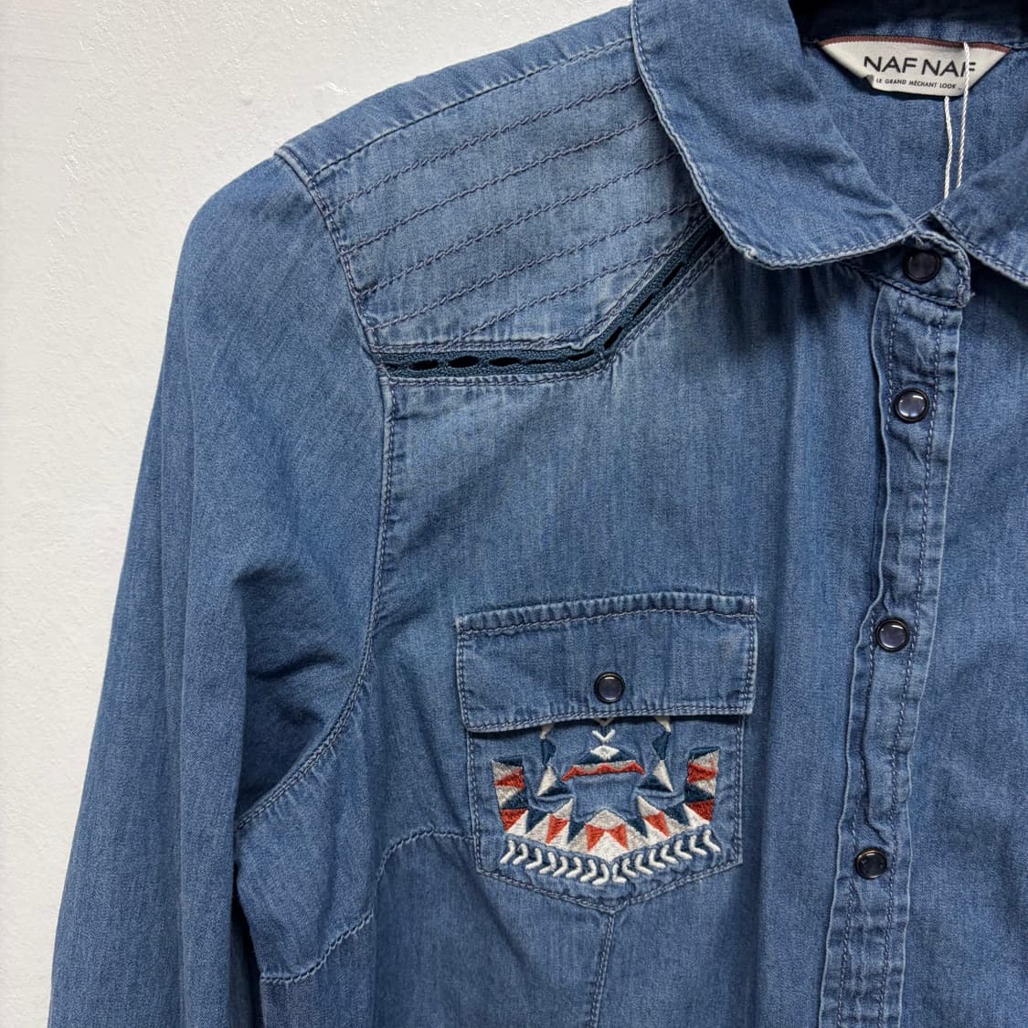 패턴 자수 데님 셔츠 상품이미지4