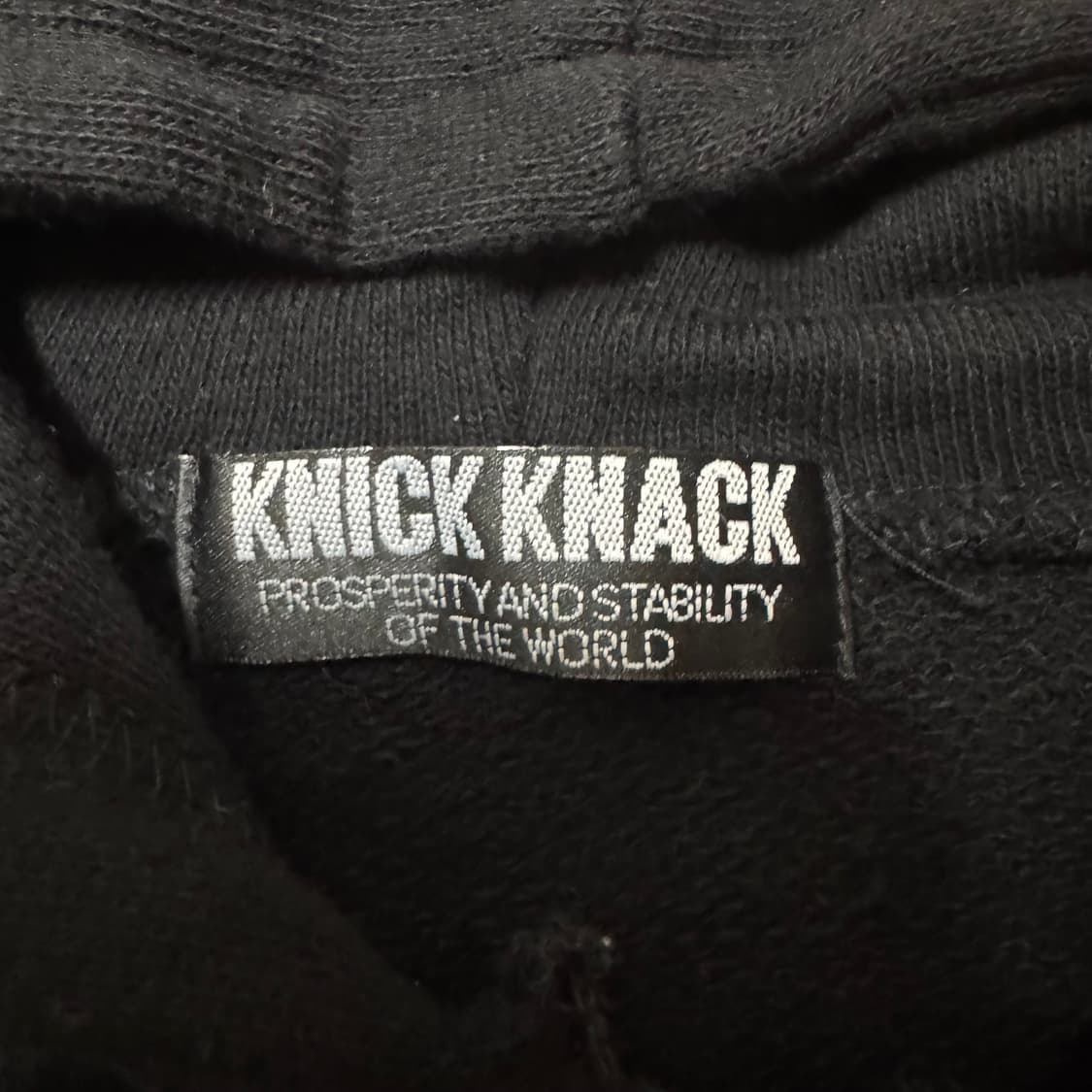 닉낵 비즈 디테일 슬림핏 후드집업 상품이미지4