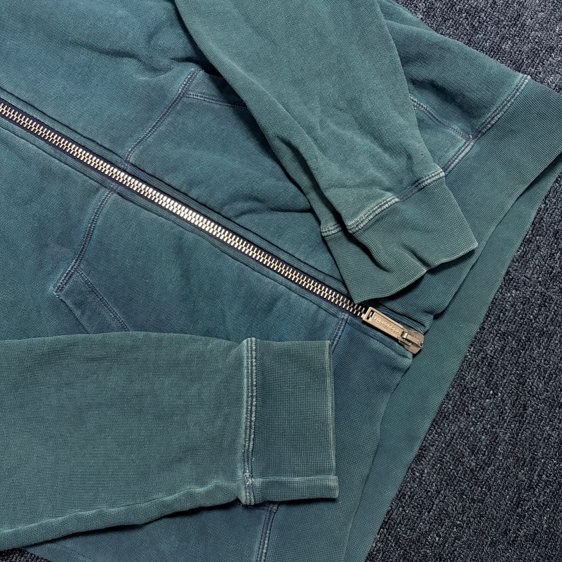 디스퀘어드2 피그먼트 후드집업 상품이미지2