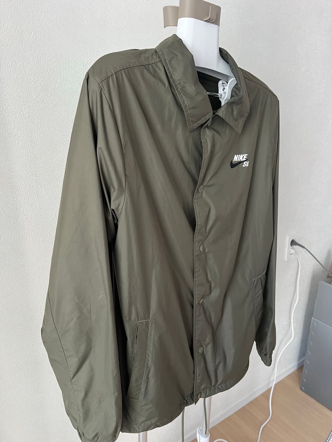 나이키sb / 카키색 코치자켓 / S  상품이미지2