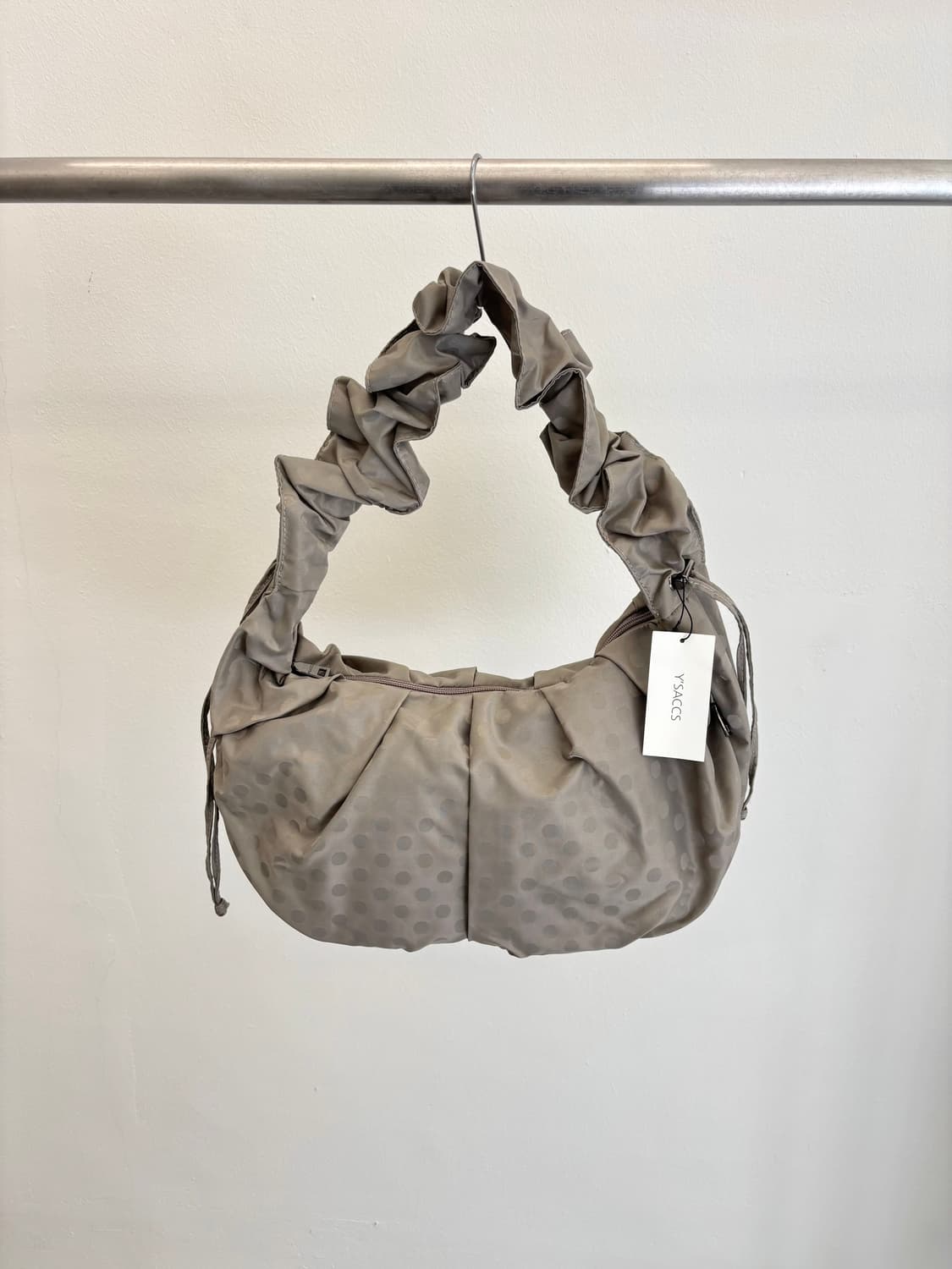 Y’SACCS 요지야마모토 도트 숄더백 상품이미지1