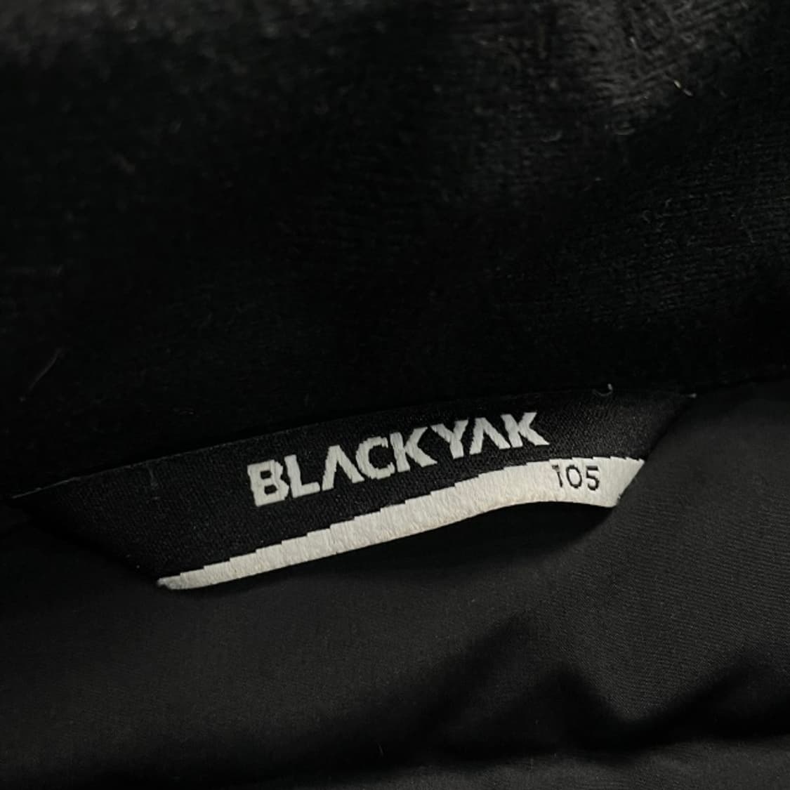 100 블랙야크 경량패딩 상품이미지3