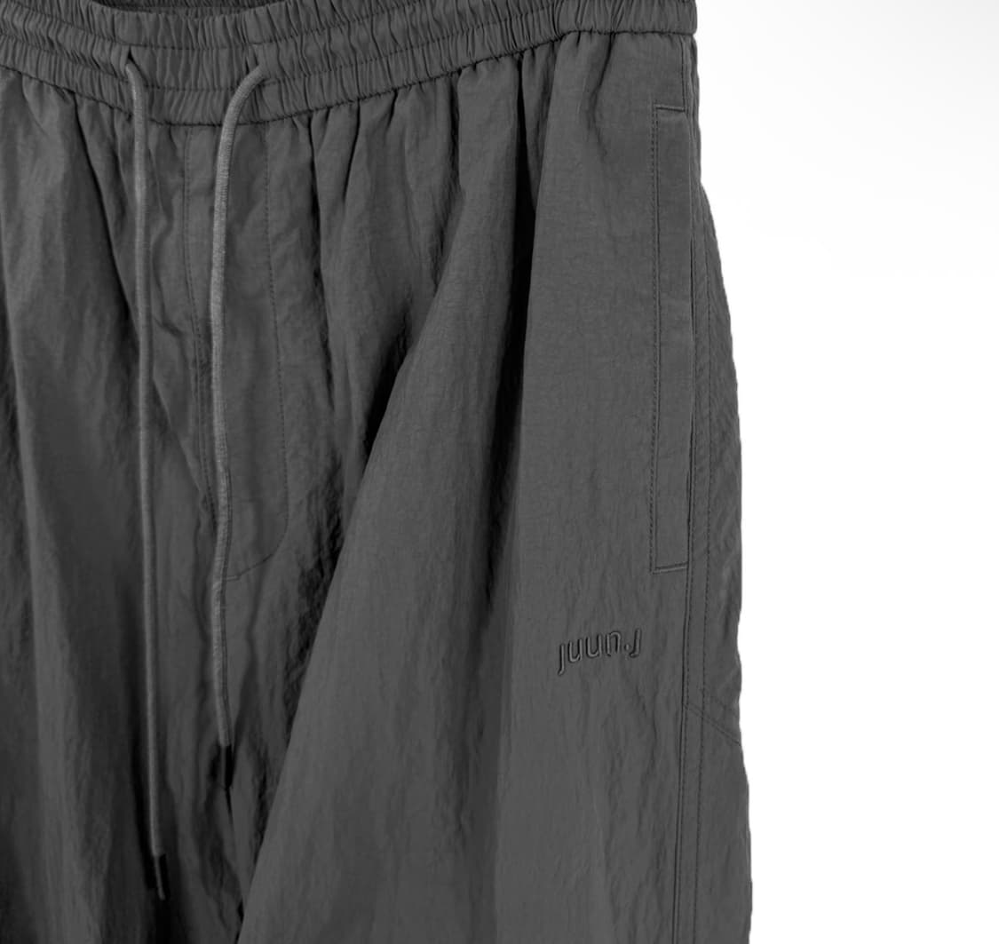 [44] 준지 남성 와이드 레그 드로우스트링 나일론 팬츠 그레이 상품이미지5