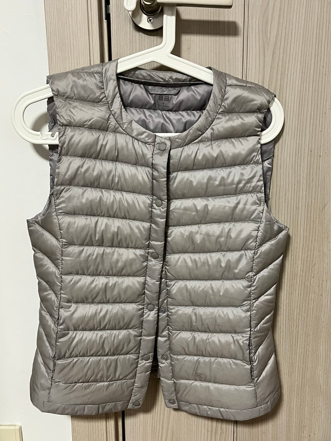 유니클로 경량패딩 상품이미지2