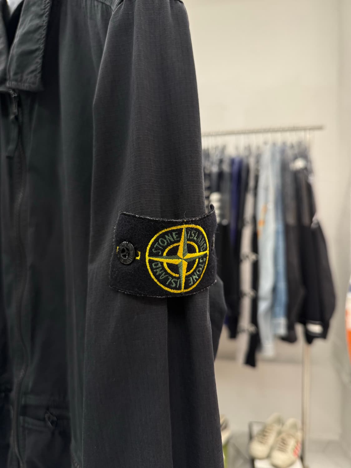 [L] 스톤아일랜드 코튼 스트럭쳐드 오버셔츠 자켓 상품이미지3