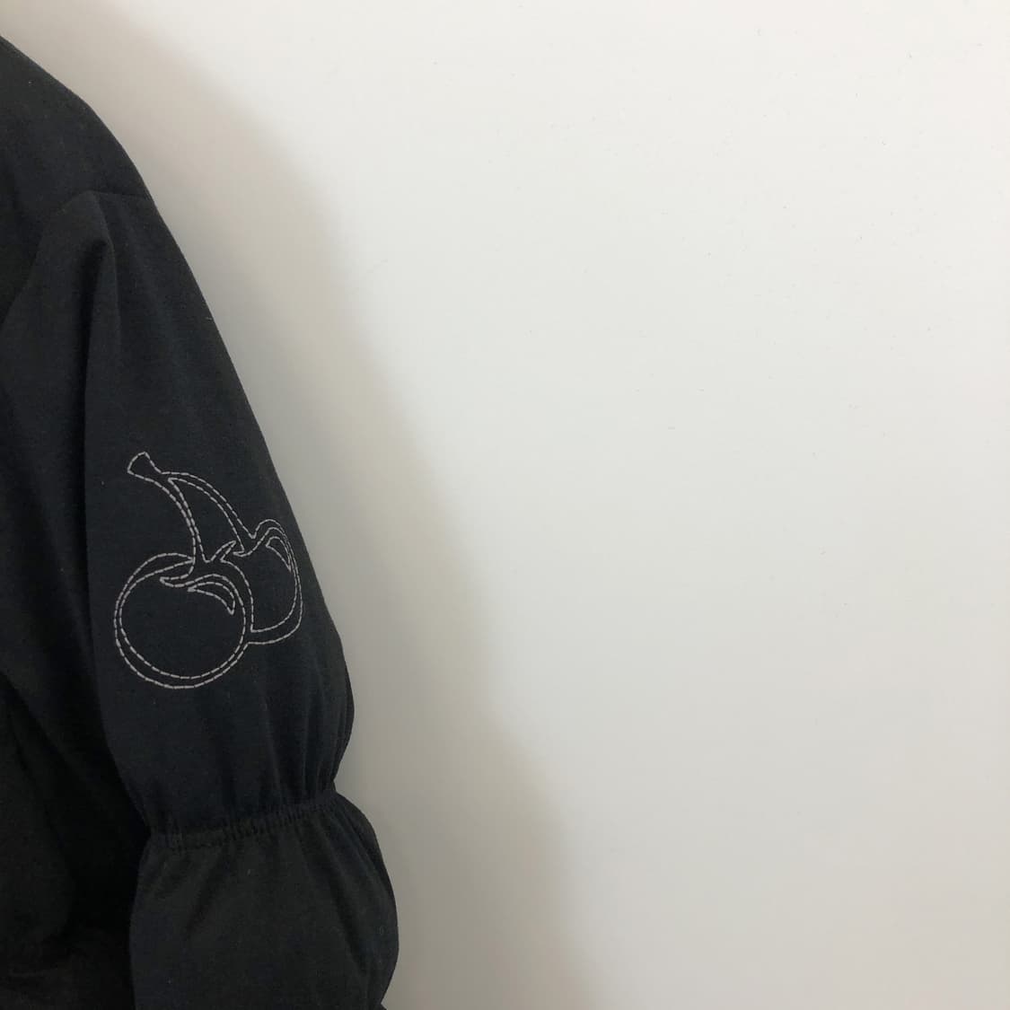 키르시 체리 셔링 숏패딩 1  상품이미지2