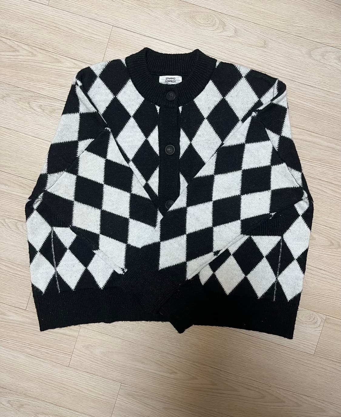 스튜디오톰보이 아가일체크 가디건 상품이미지1