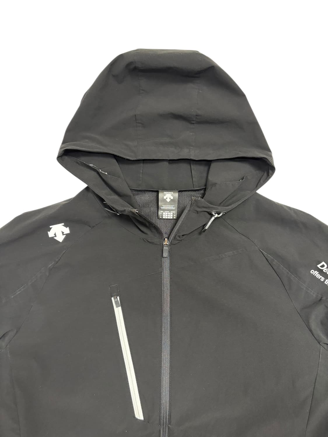 데상트 후드 바람막이 블랙 상품이미지4