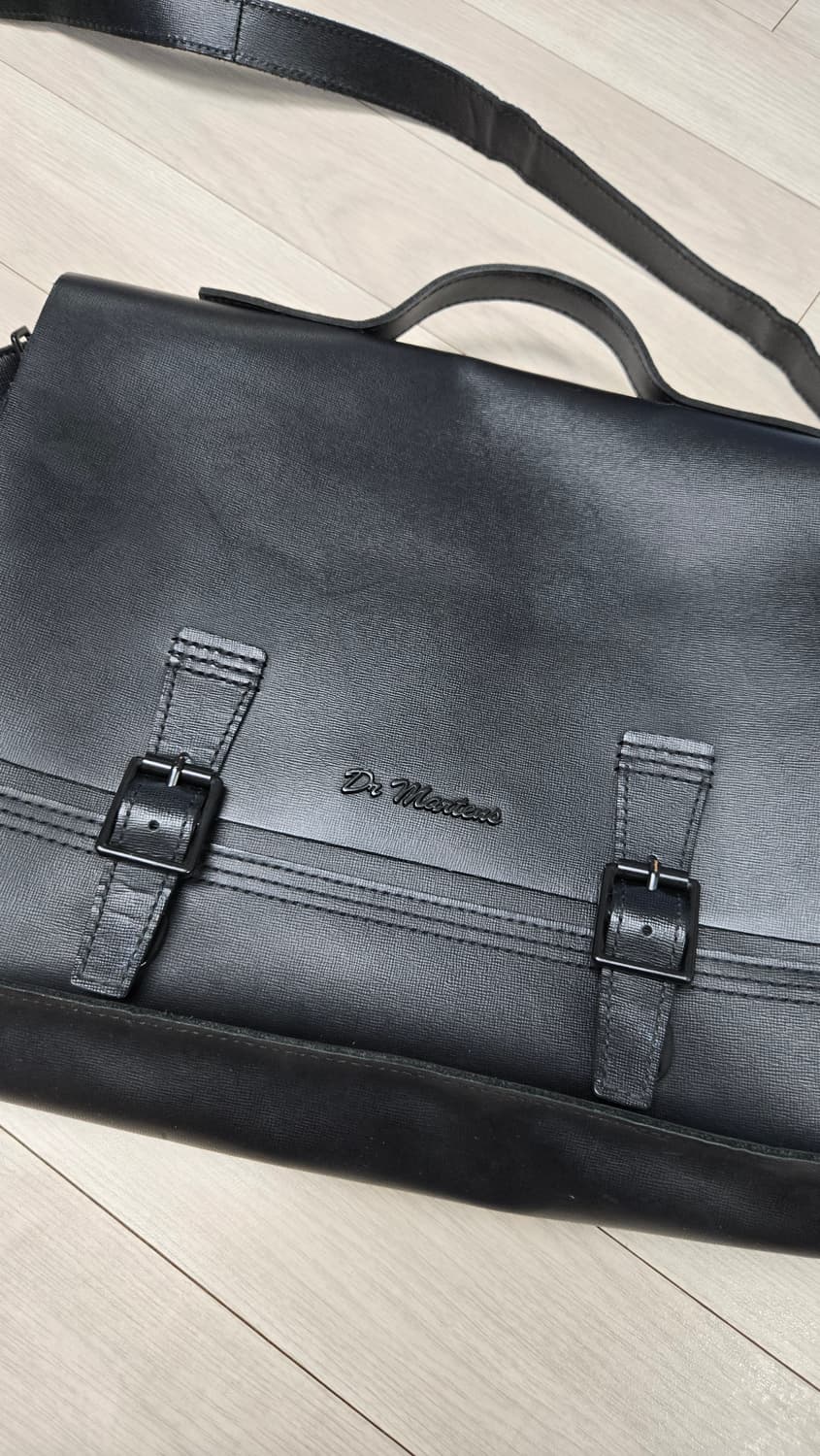 닥터마틴 15인치 사첼백  상품이미지5