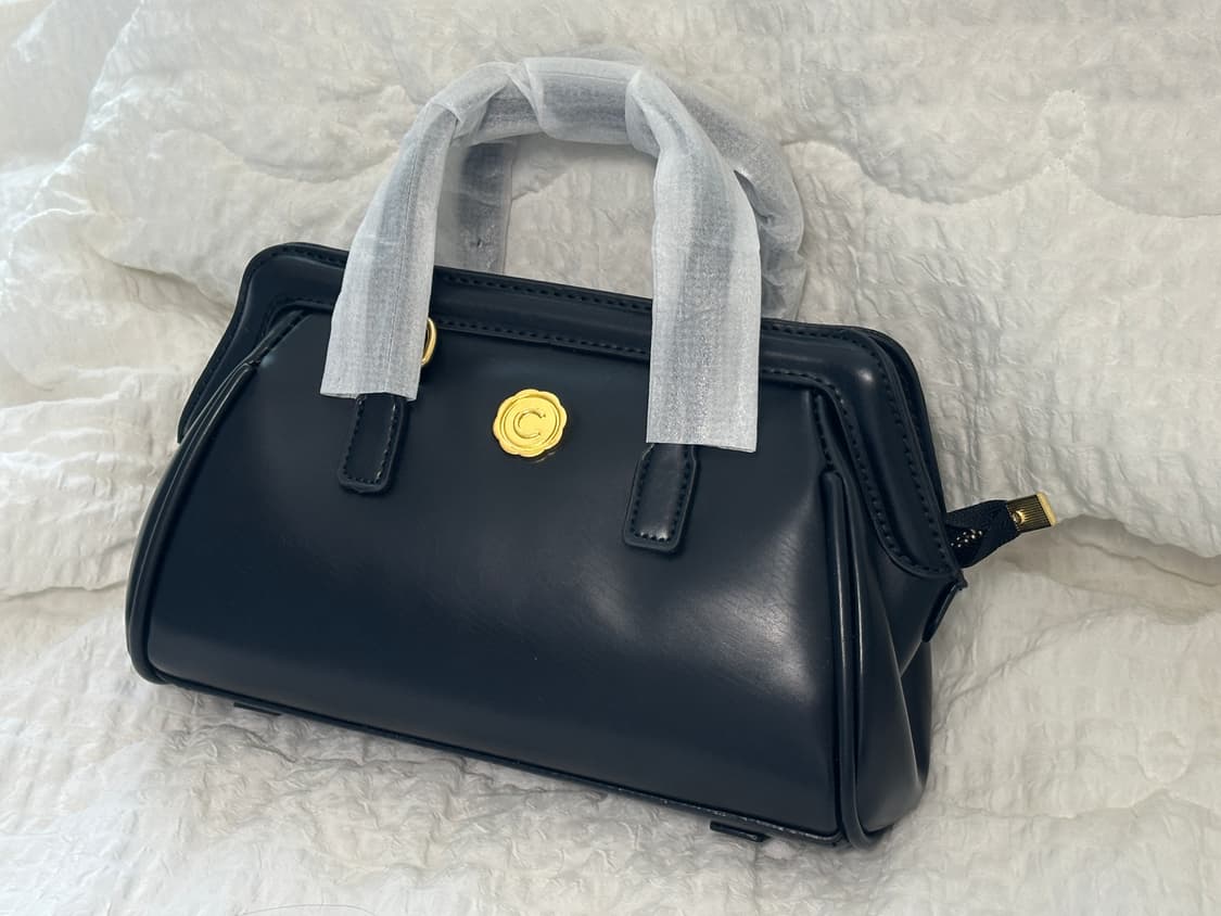 택포)새상품)금장 도트백 크로스백 상품이미지7