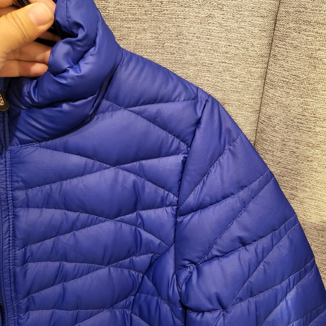 파타고니아 여성 경량 롱 패딩 코트 블루 상품이미지8