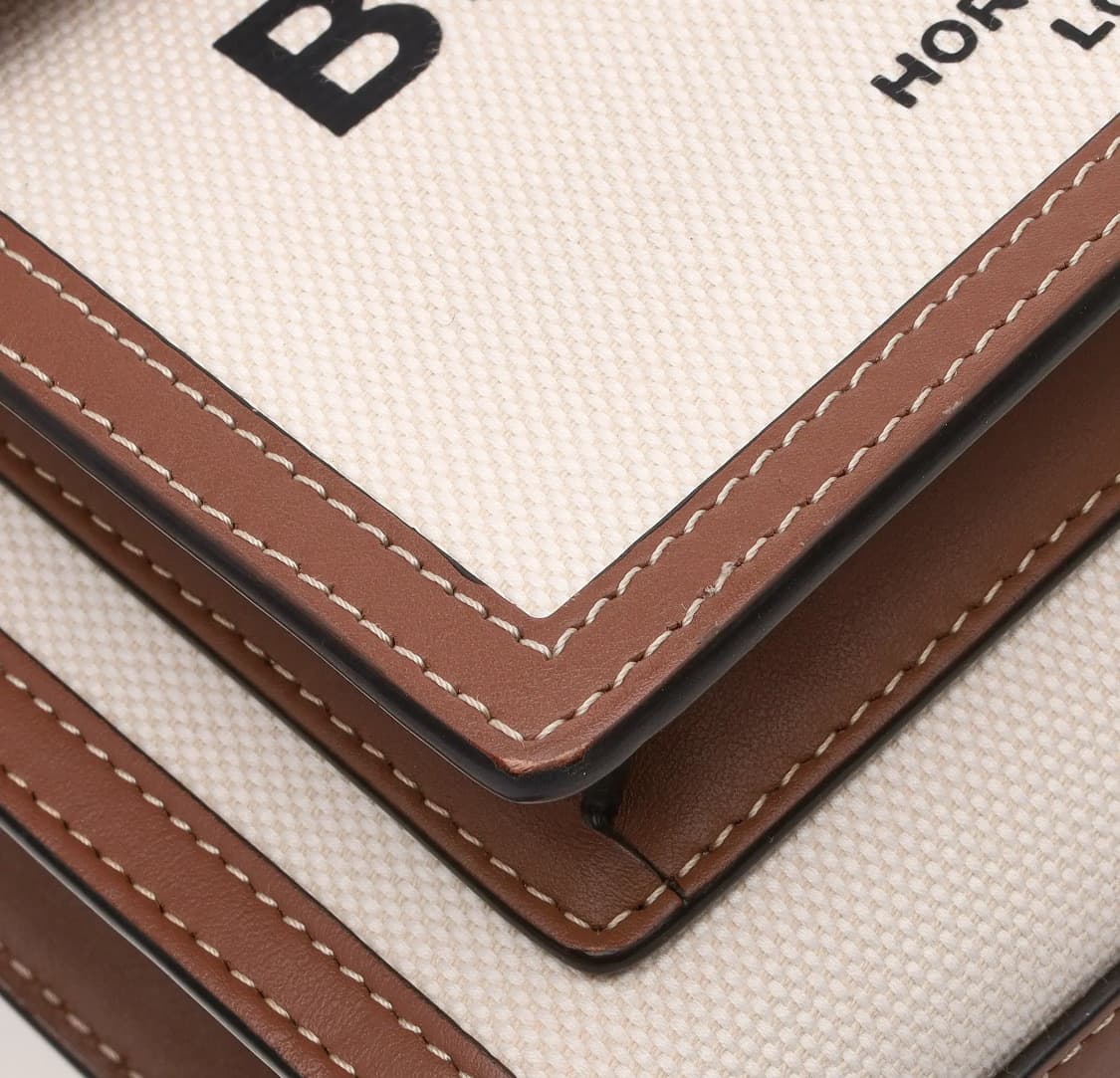 [S급] 버버리 투톤 캔버스 앤 레더 포켓 백 미니 판매합니다!!! 상품이미지8