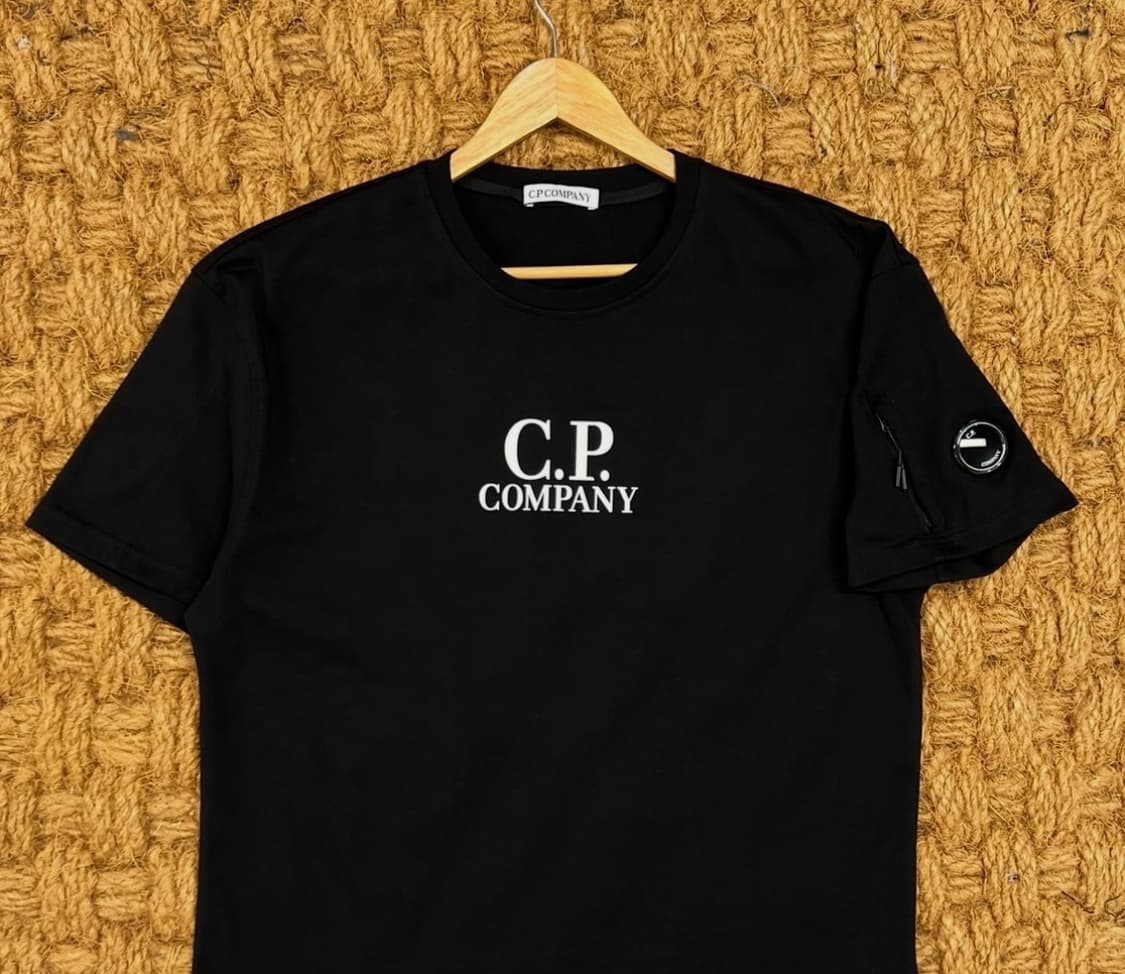 C.P.컴퍼니 렌즈로고 반팔 상품이미지2