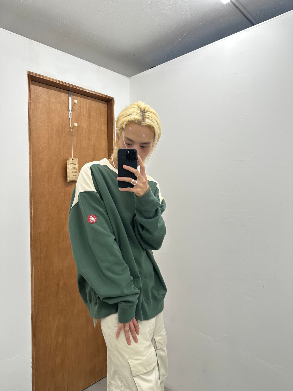 CAV EMPT Panel Shoulder Crewneck 상품이미지1
