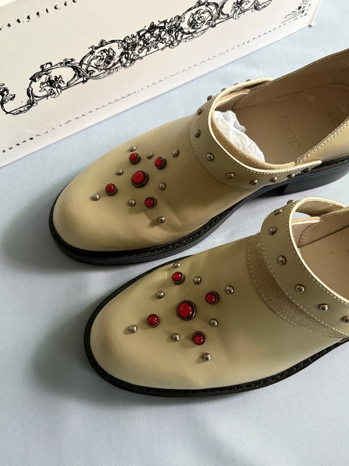 Size 39/ ROTTEN CLOSET 비즈 로퍼  상품이미지2