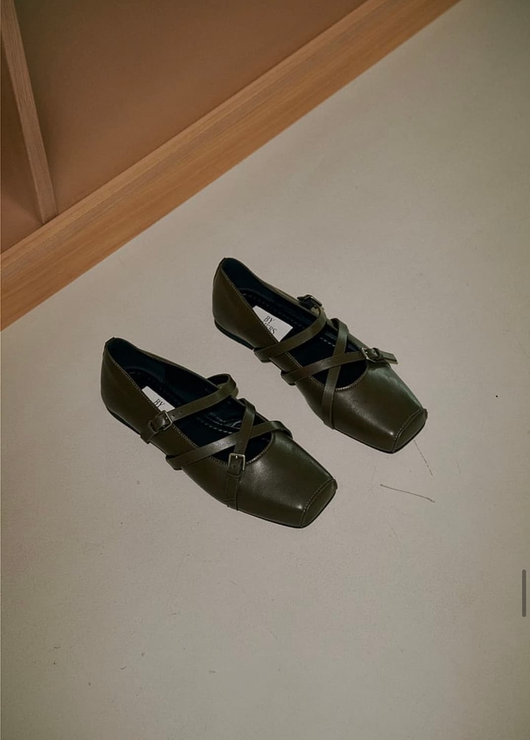 새상품) 바이아덜스 플랫 슈즈 상품이미지3