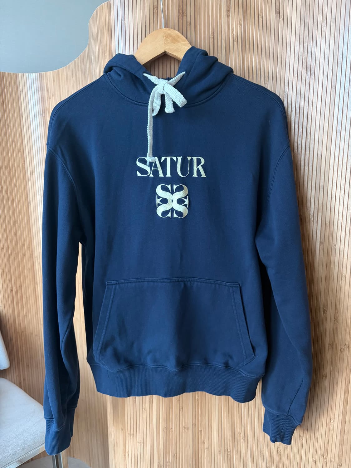 SATUR 네이비 후드티 상품이미지1