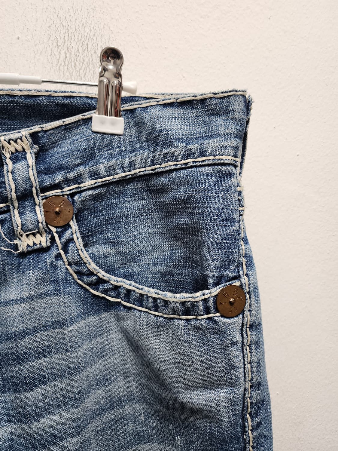 트루릴리젼 BILLY SUPER T 스티치 데님 청바지 상품이미지5