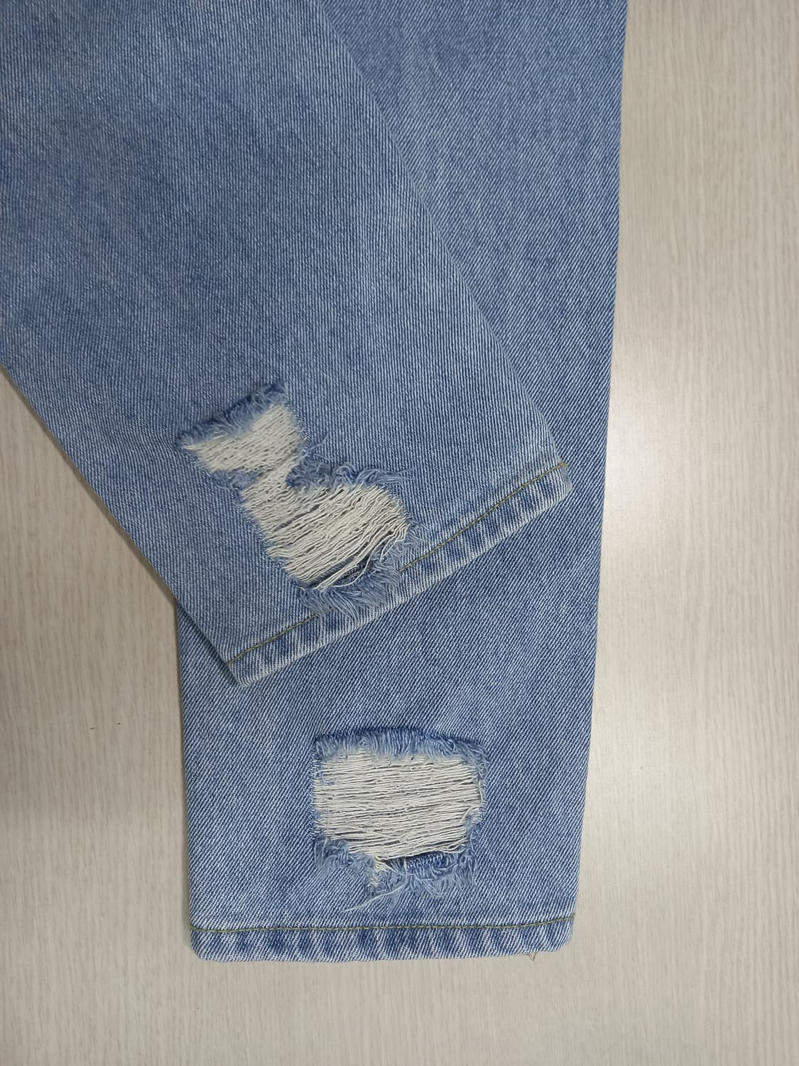 28 RIBBON Kor 데미지워싱 슬림일자 연청 28-918 상품이미지5