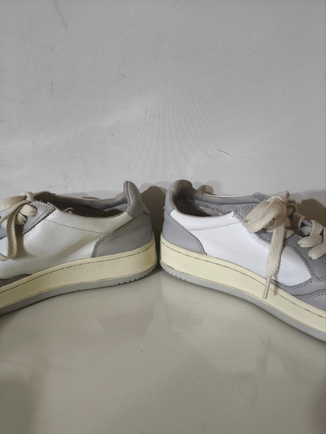 260mm 40 오트리 메달리스트 스니커즈 상품이미지7