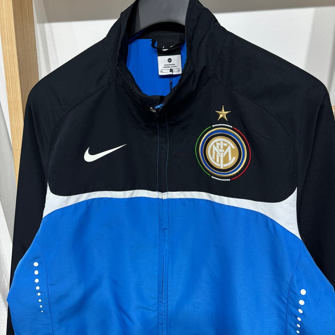 나이키 인터밀란 바람막이 상품이미지2