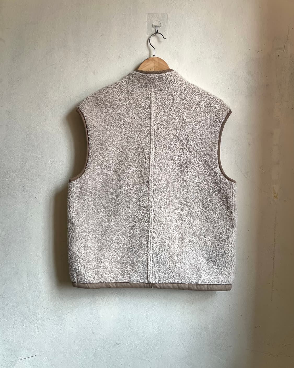 ONIGIRI Reversible Fleece / Suede Vest 상품이미지10