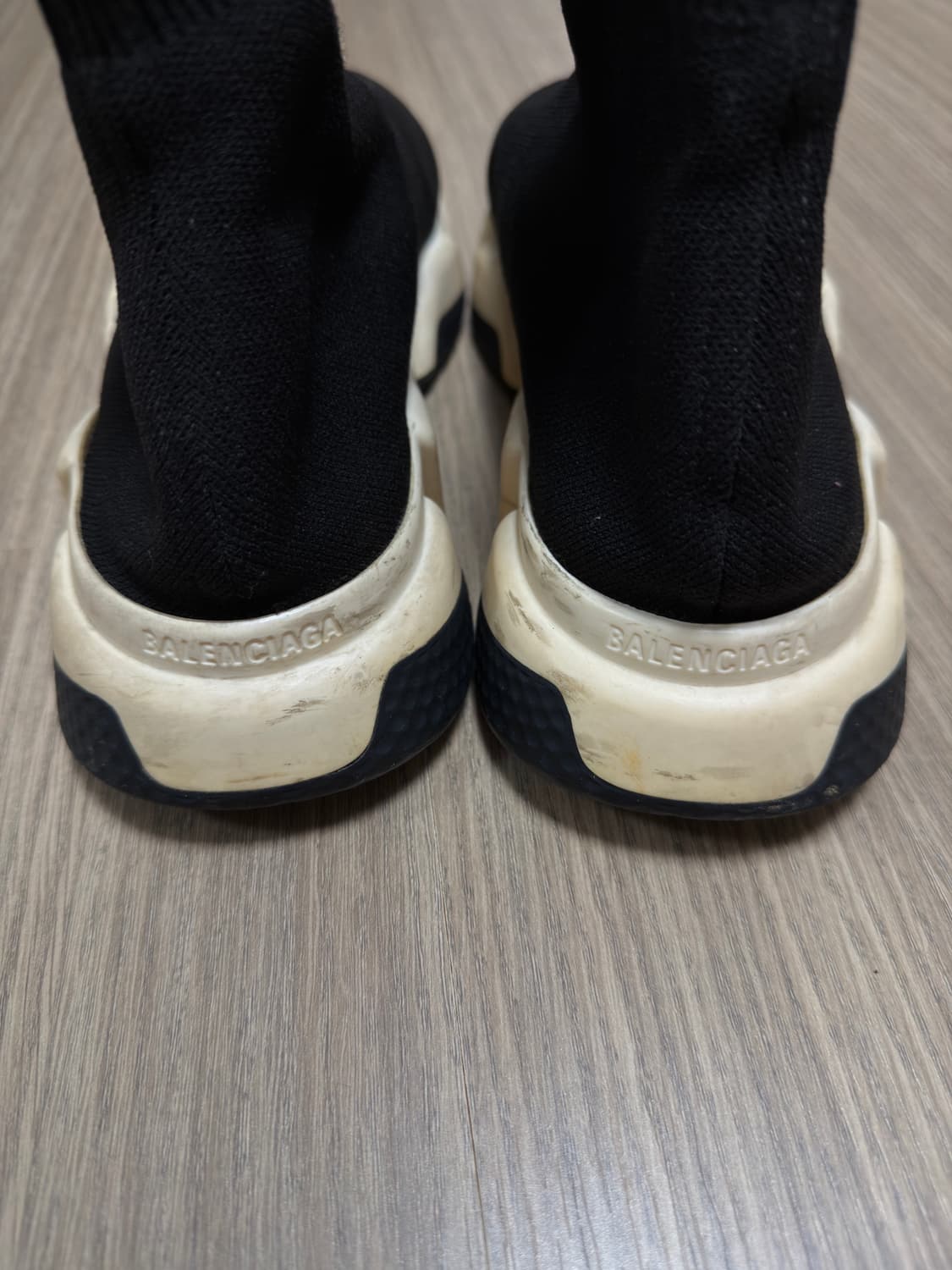 발렌시아가 스피드러너 상품이미지2