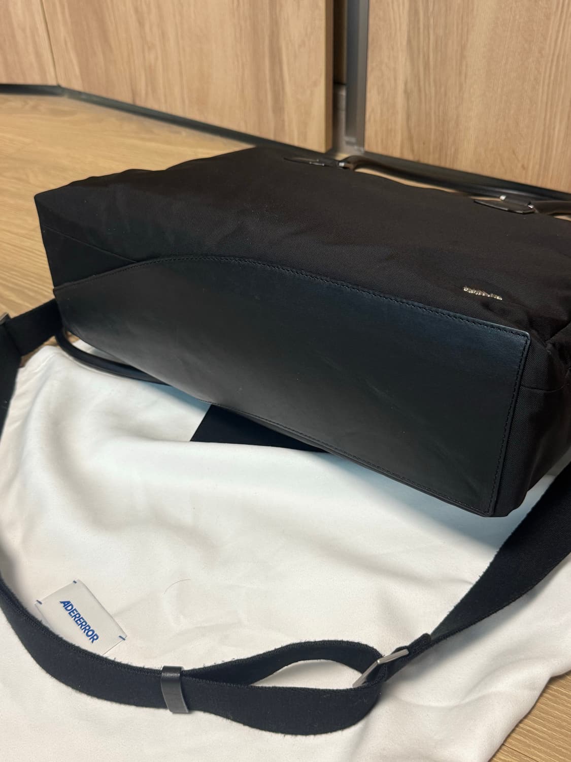 아더에러 리네아 백 프로덕트 111 느와르 상품이미지4