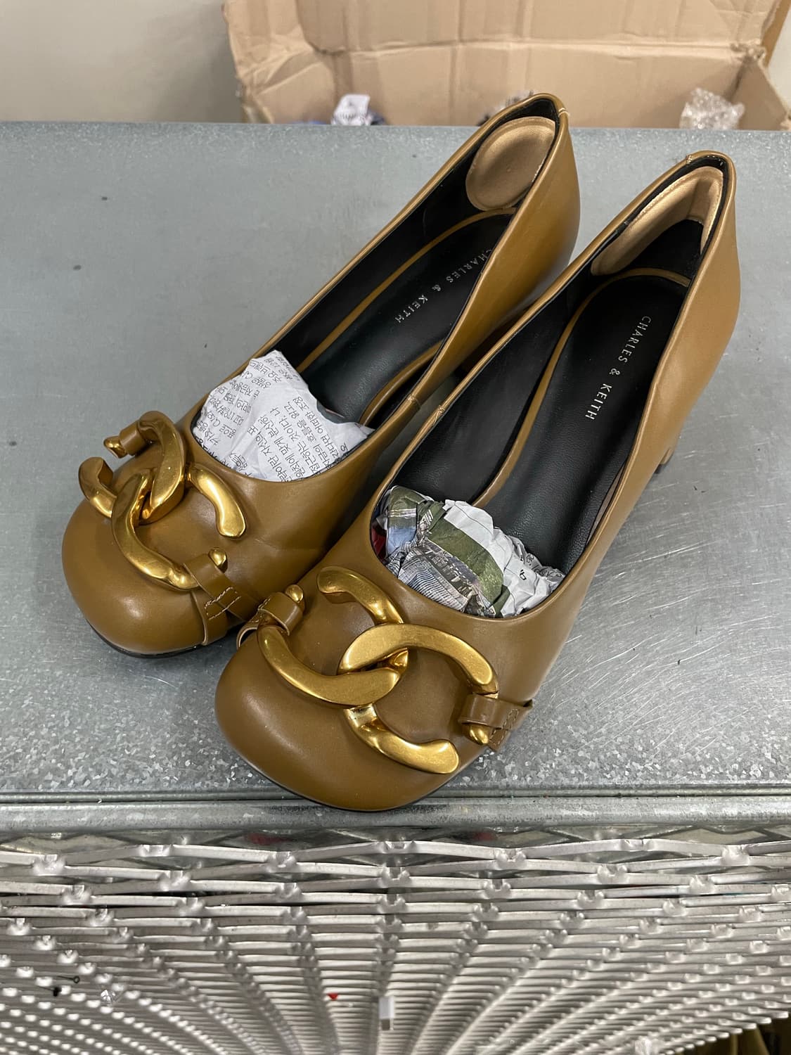 찰스앤키스 악센트 펌프스 브라운 38 상품이미지2