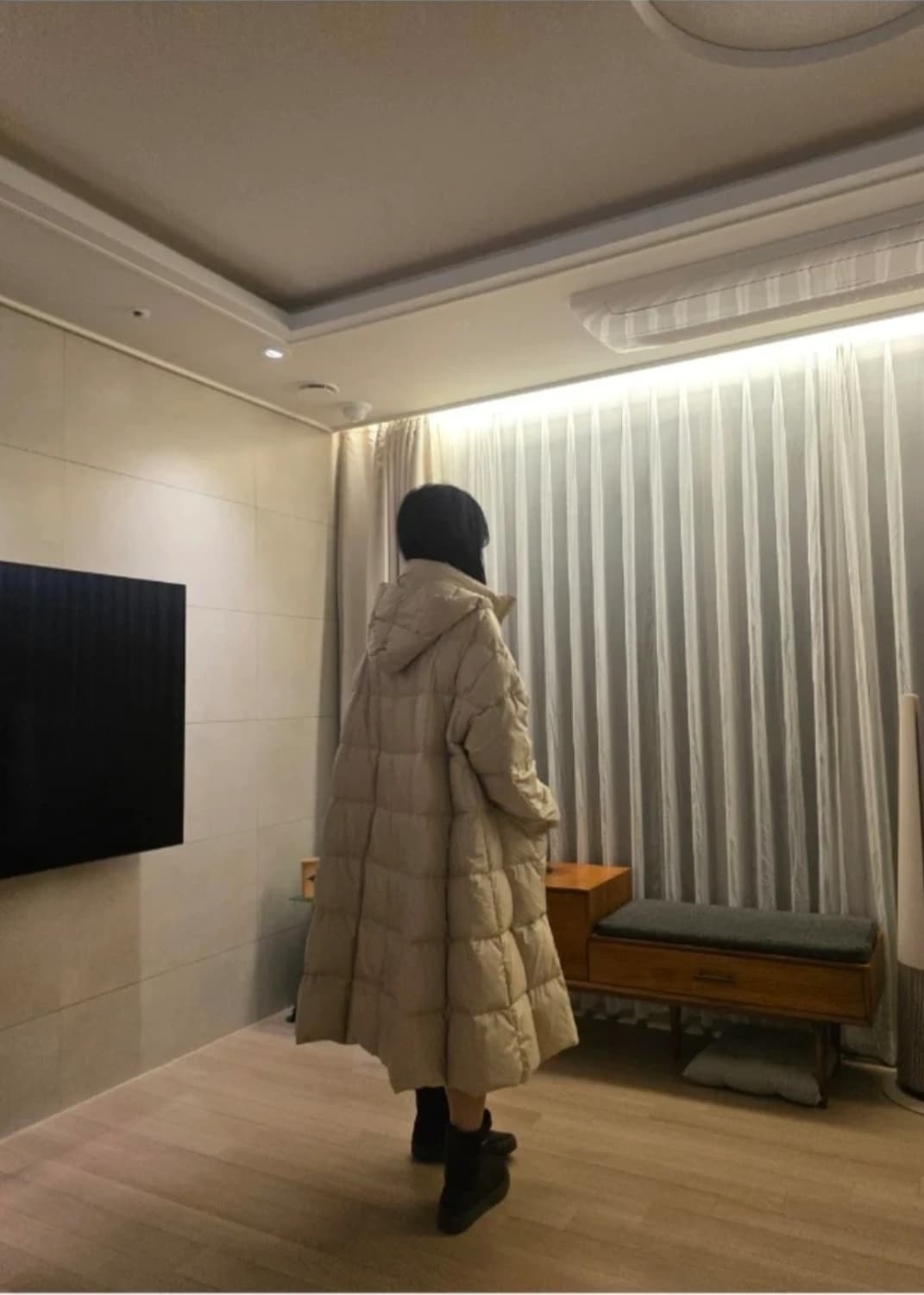 Witty and Humble 롱패딩 베이지 상품이미지3