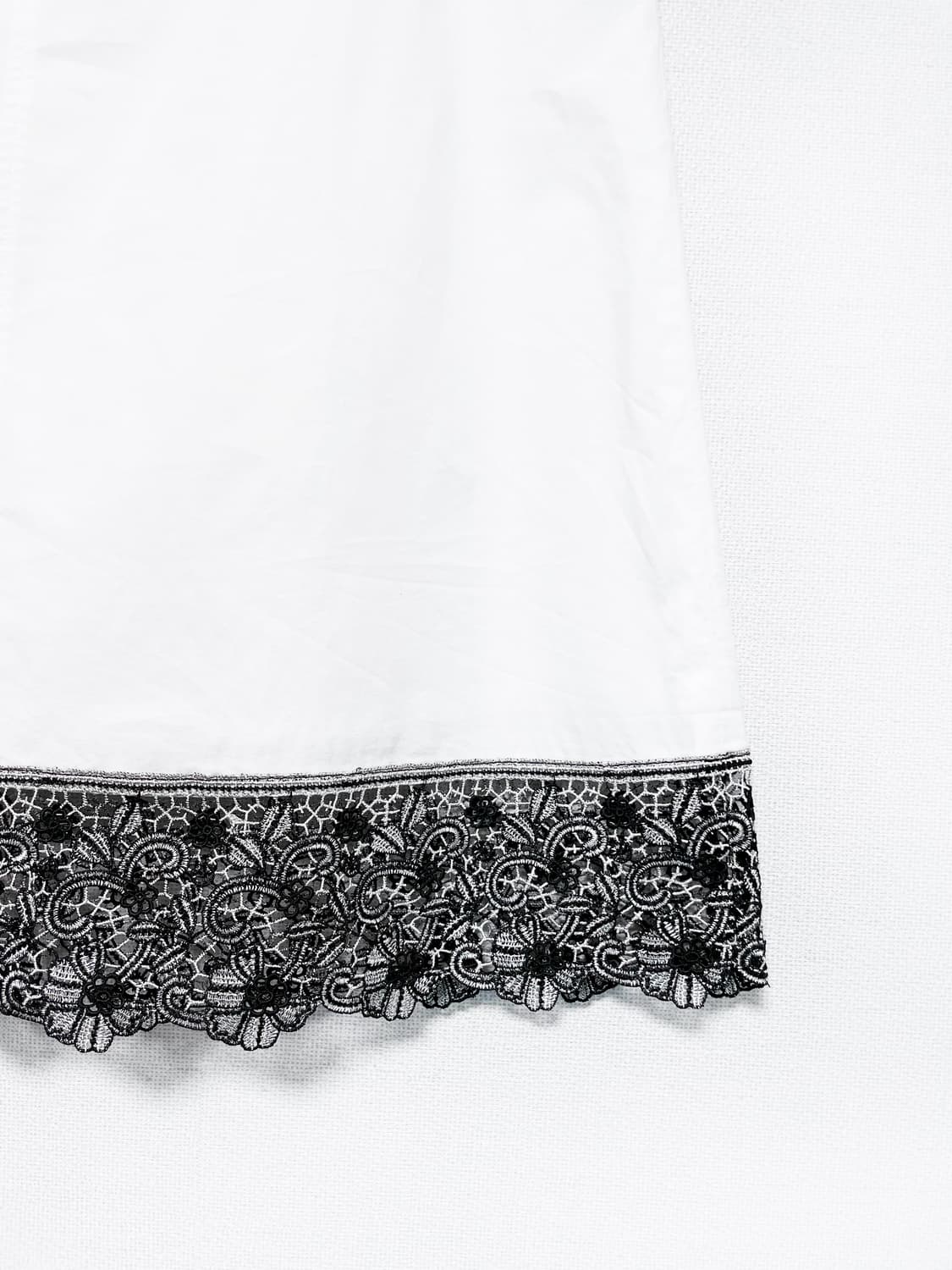 Flower Lace Detail Midi Skirt - White 상품이미지7