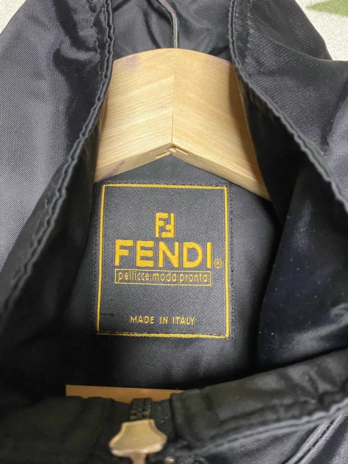 펜디 백로고 자켓 바람막이 상품이미지3