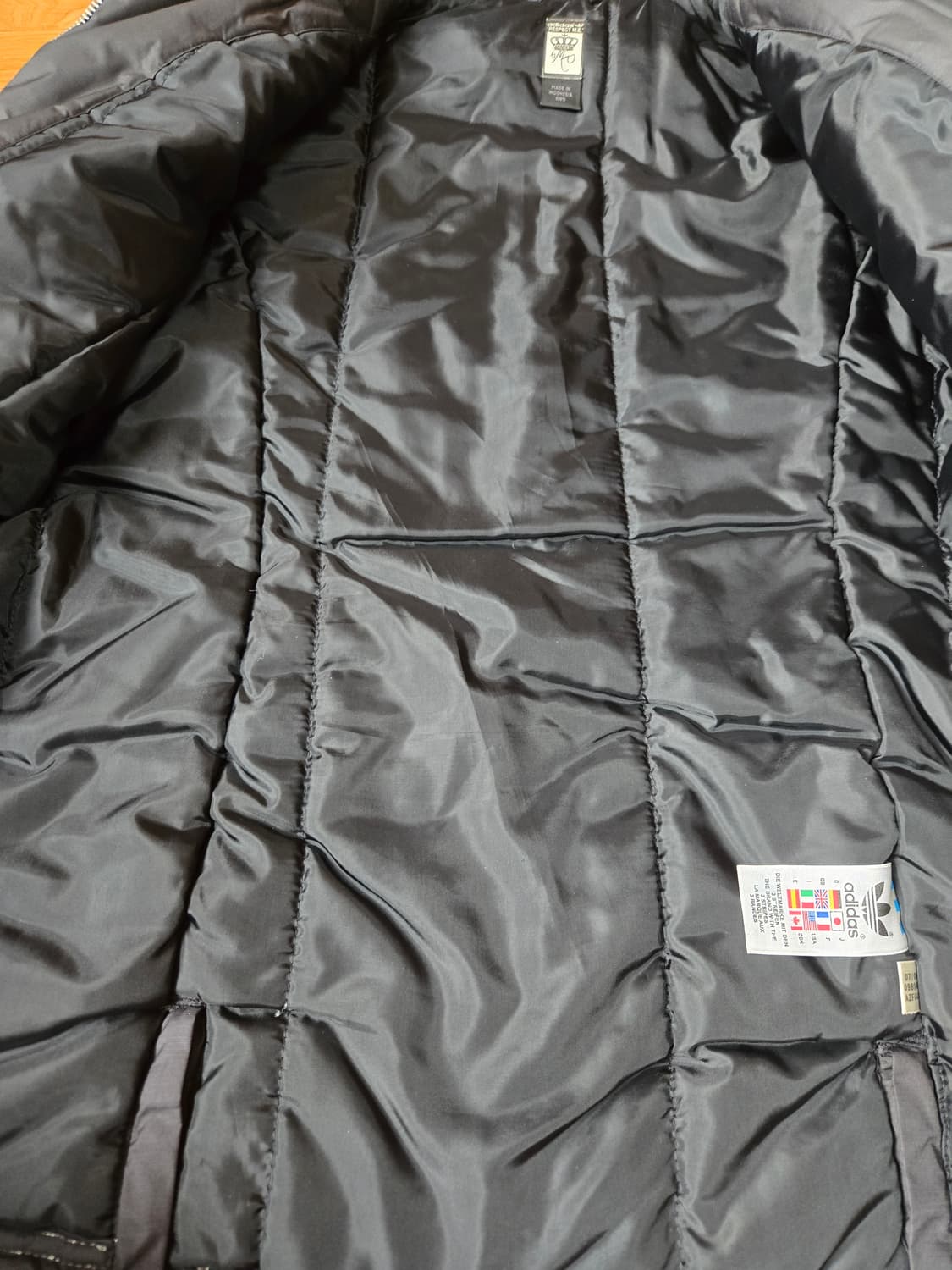 아디다스 월드스쿨 퍼 블랙삼선 점퍼 상품이미지7