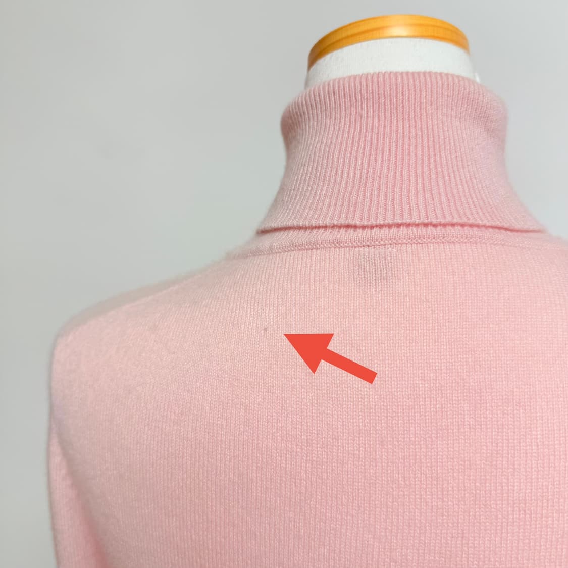 [캐시미어 100%] 유니클로 연핑크 터틀넥 목폴라 니트 M 상품이미지4