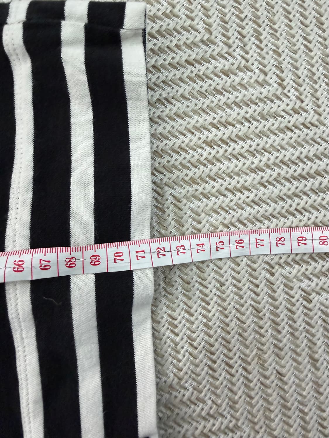 정품) 준지 오버핏 자수 레터링 긴팔티 44 상품이미지10