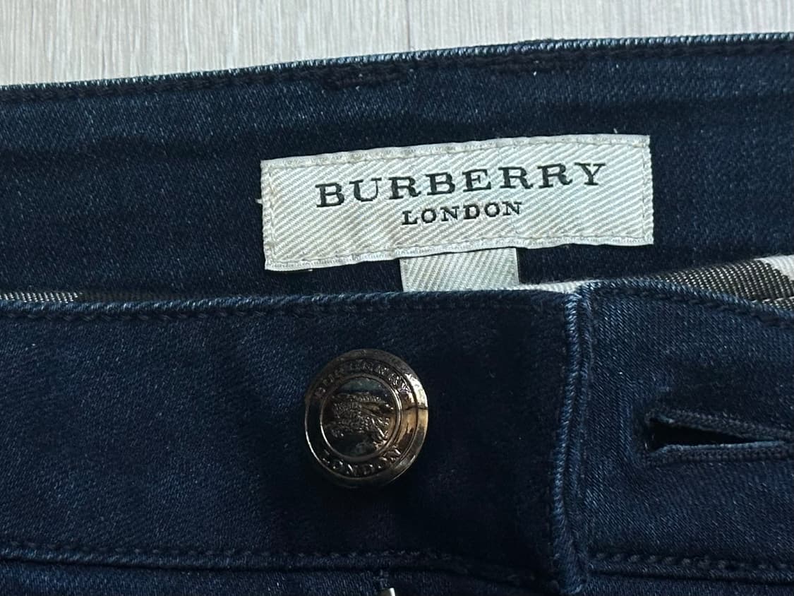Burberry semi-bootcut denim pants 상품이미지5