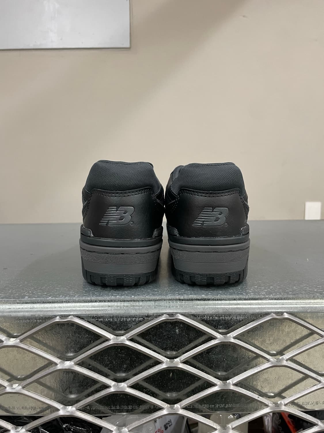 뉴발란스 550 트리플 블랙 230 상품이미지3