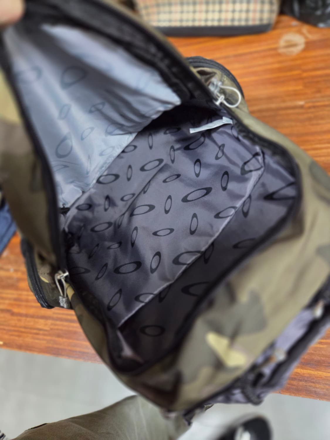 오클리 베스룸 키친 카모 백팩  상품이미지6