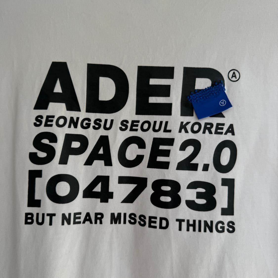 아더에러 성수 화이트 그래픽 반팔 A3 상품이미지5