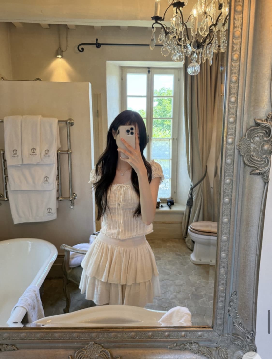 라벨르블랑 릴리 프릴탑 새상품 상품이미지1