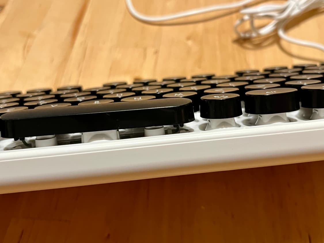 🖥️ actto KBD-47 레트로  감성 유선 키보드 판매합니다 상품이미지7