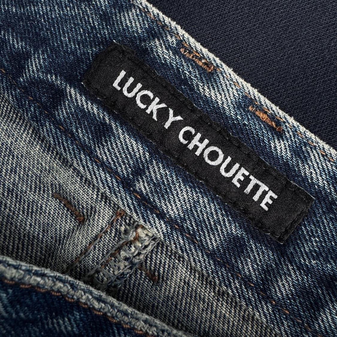 럭키슈에뜨 22 텍스처 블록 데님 스커트 상품이미지3