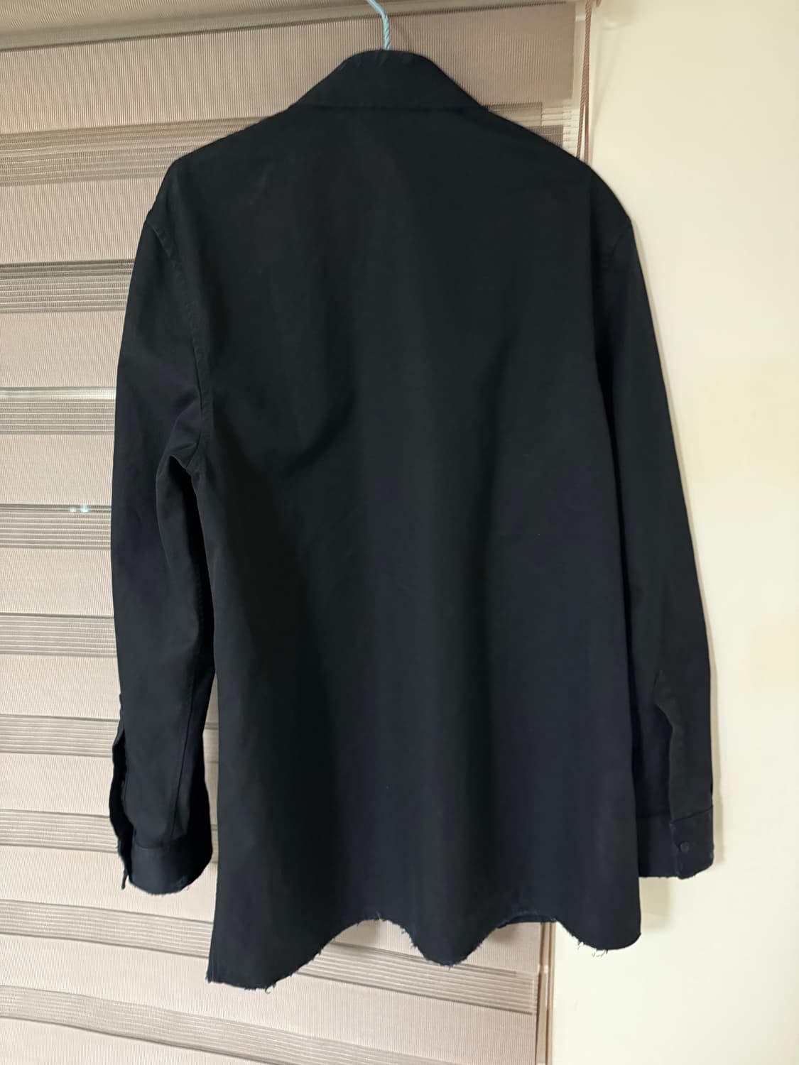 발렌시아가 디스 셔츠  상품이미지2