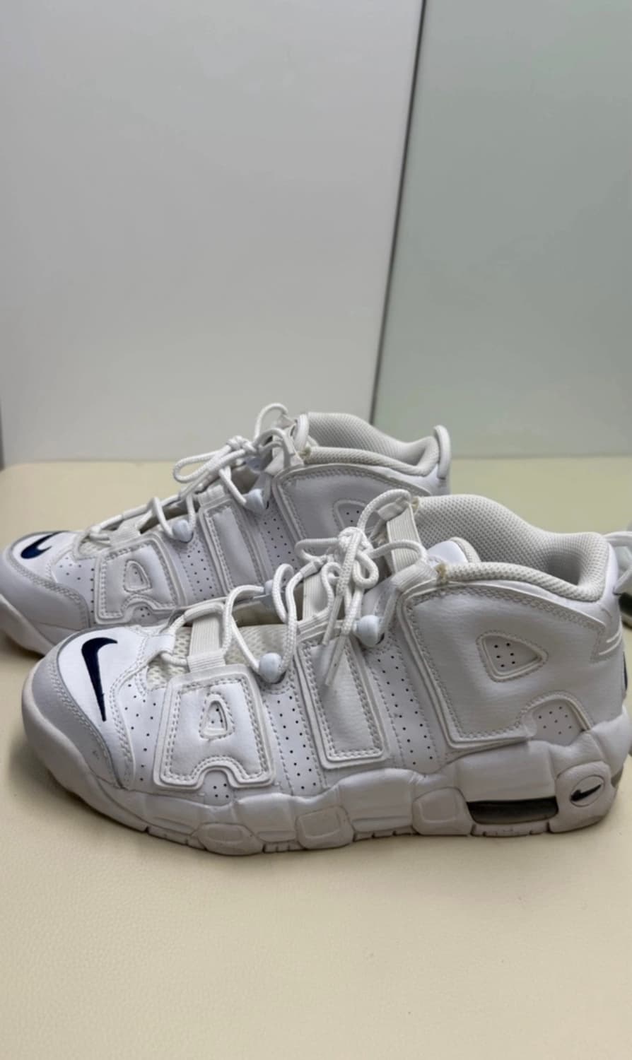 나이키 에어모어 업템포 화이트 상품이미지2