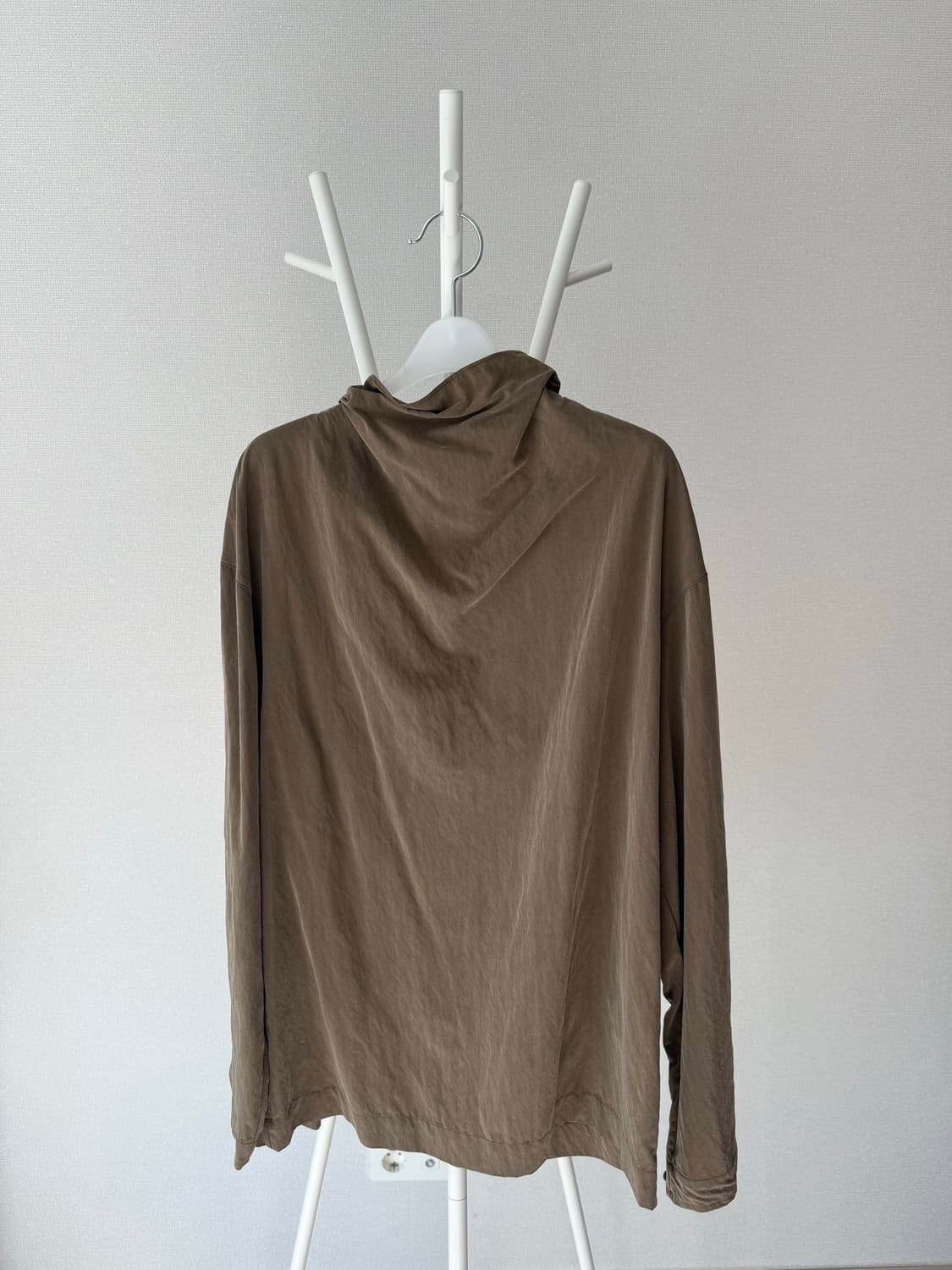 모이아 soft cowl 블라우스,brown 상품이미지1