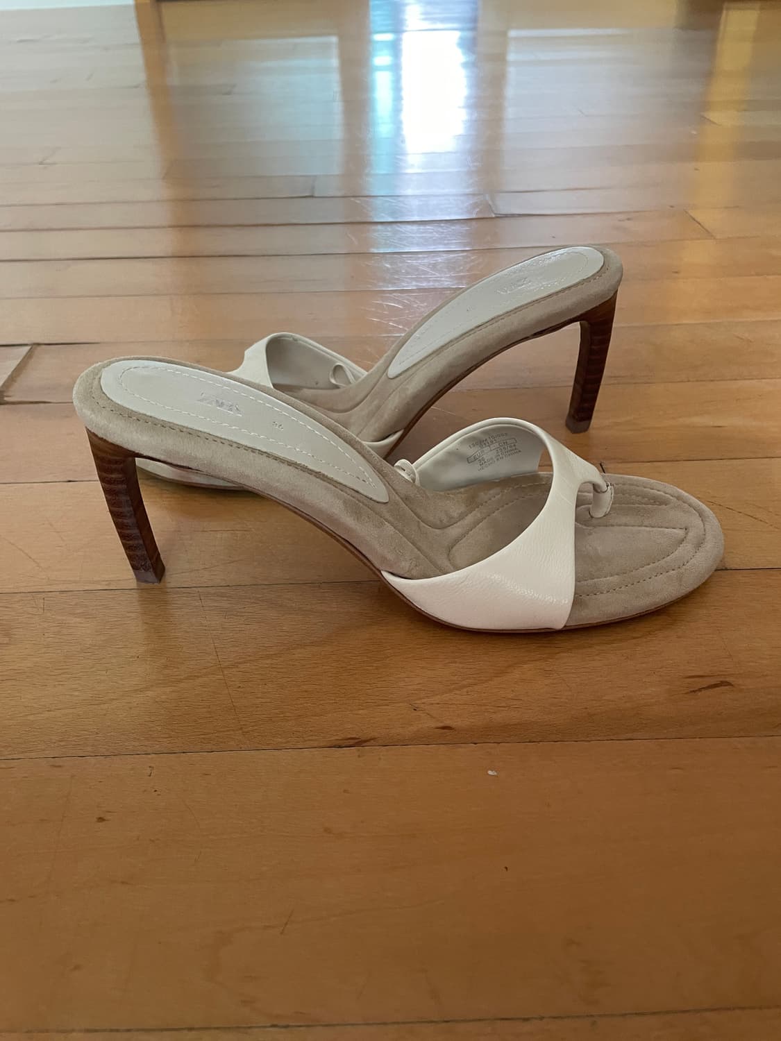 Zara 레더 힐 상품이미지6