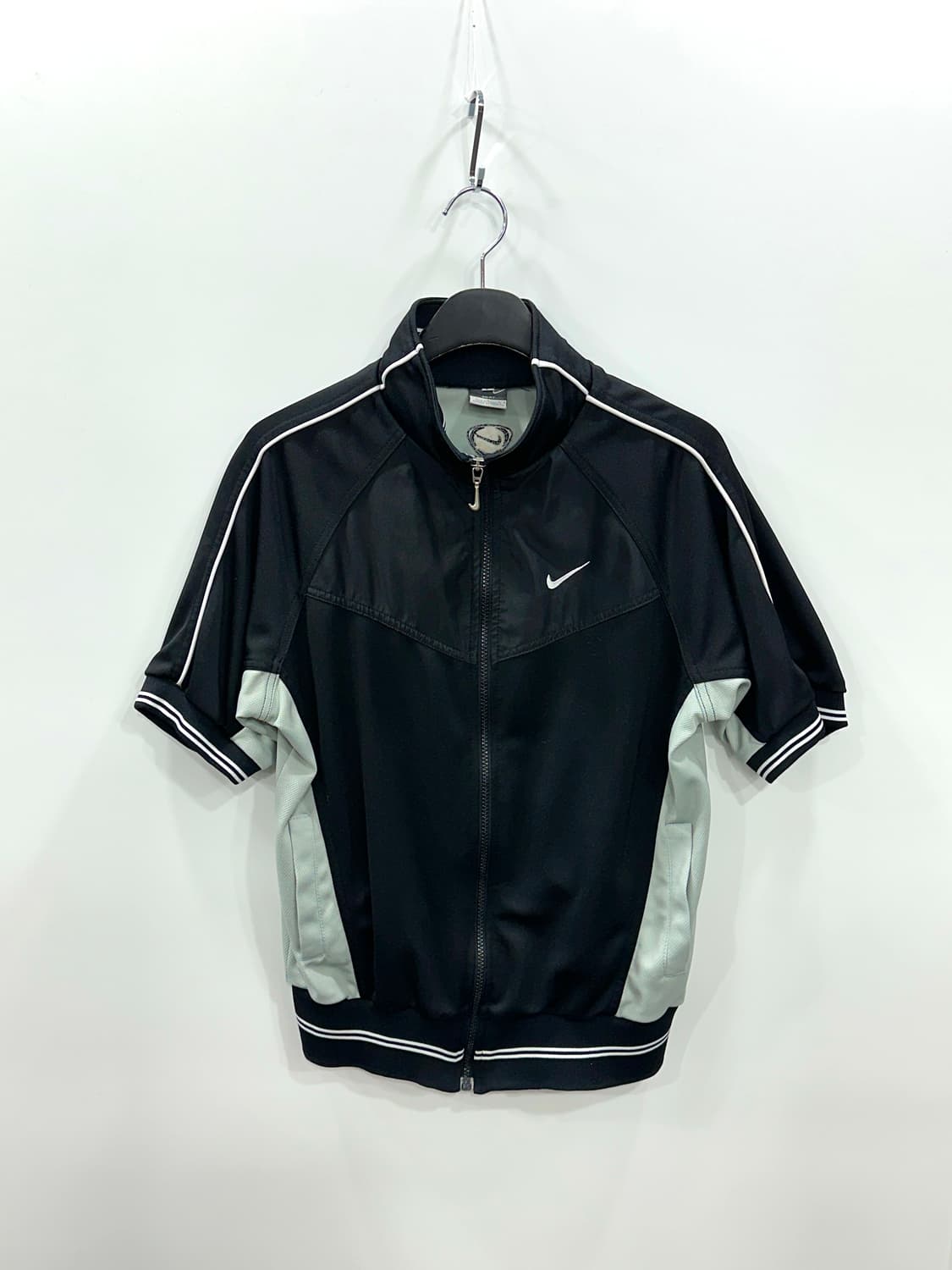 나이키 올드스쿨 드라이핏 반팔 져지 집업 L 상품이미지1