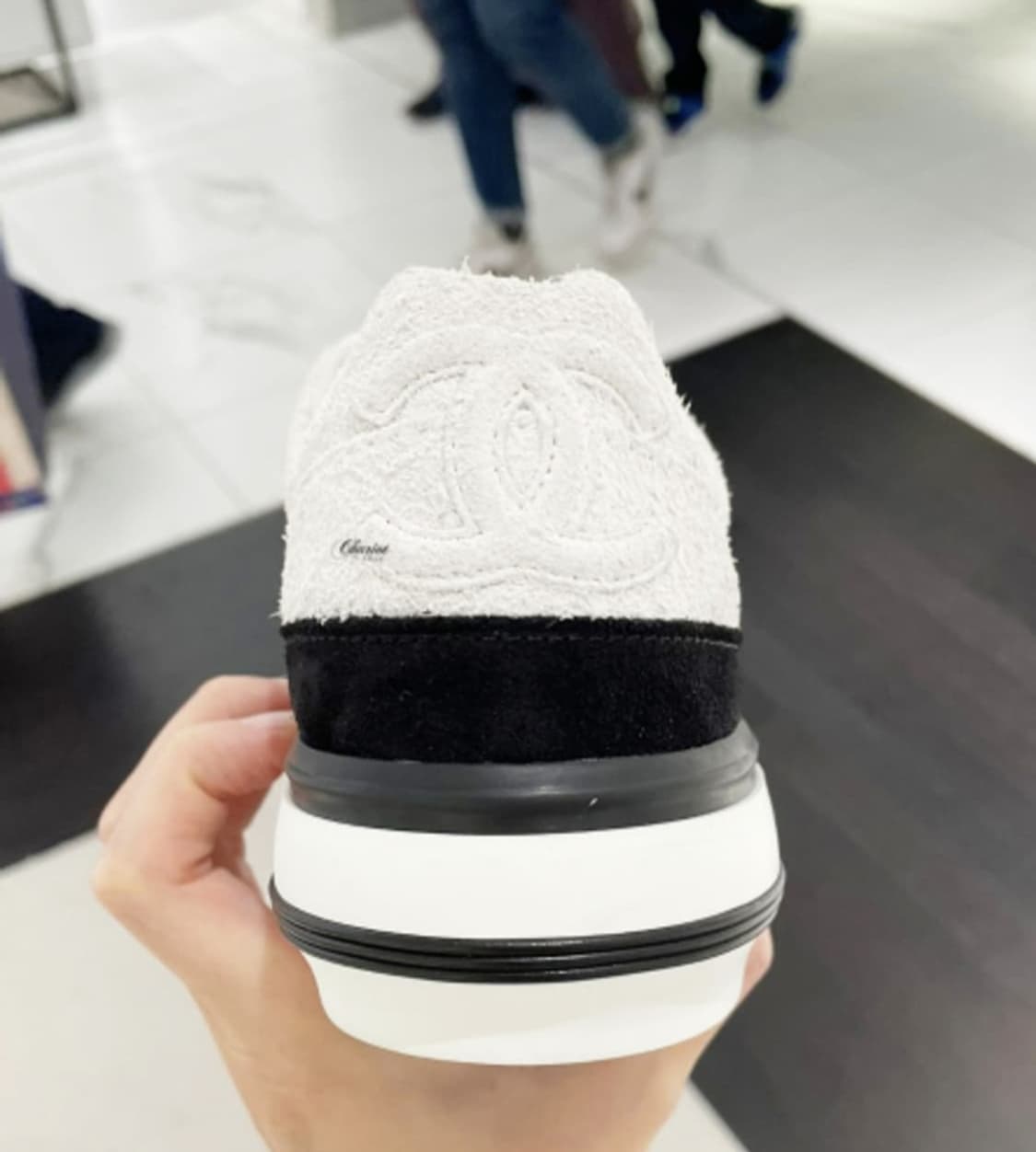 [정품 특가] 샤넬 23B 스웨이드 투톤 스니커즈 240 상품이미지3